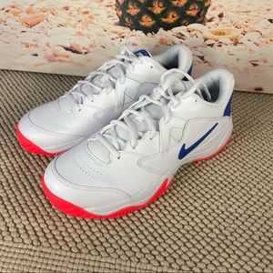 Nike court lite 2 tennis shoes